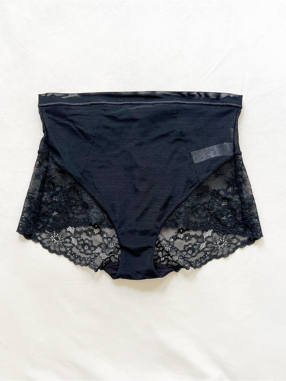 SPANX Black High-Waist Lace Trim Shaper Briefs - Medium